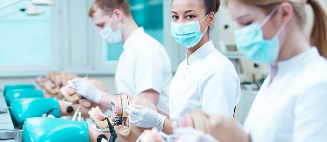 O mercado em Odontologia prefere quem fez faculdade famosa?