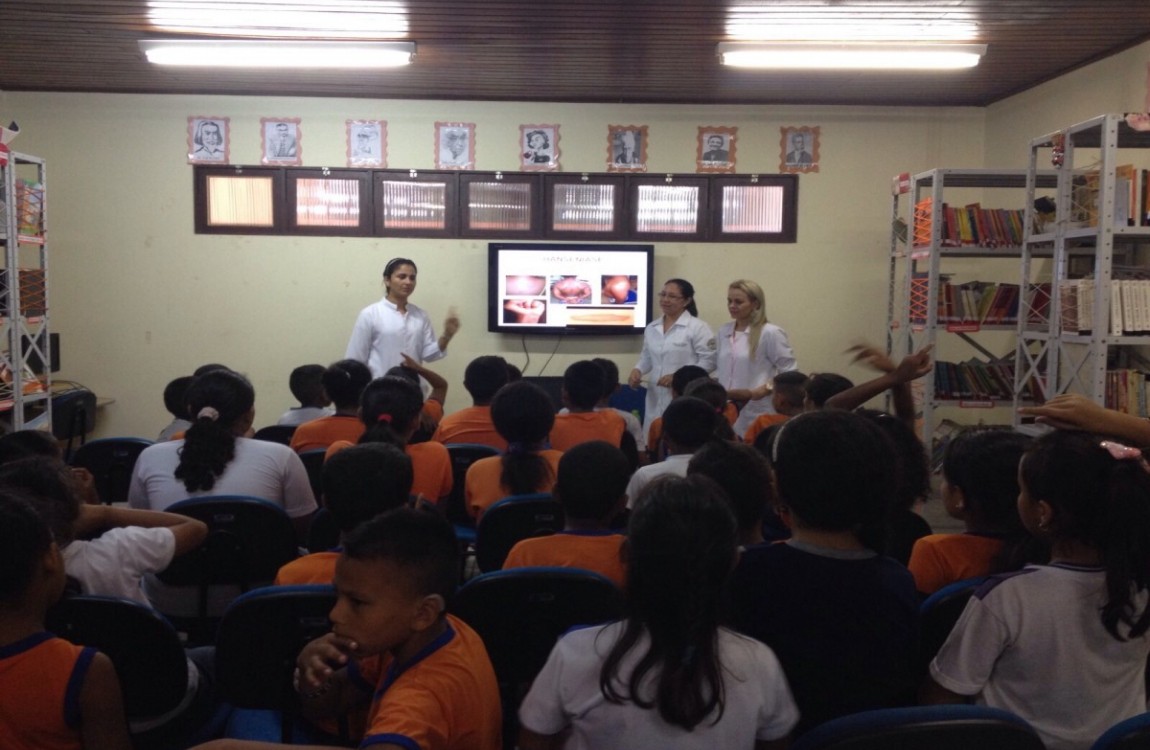 Curso de Enfermagem da Esamaz realiza ação em escolas de Belém